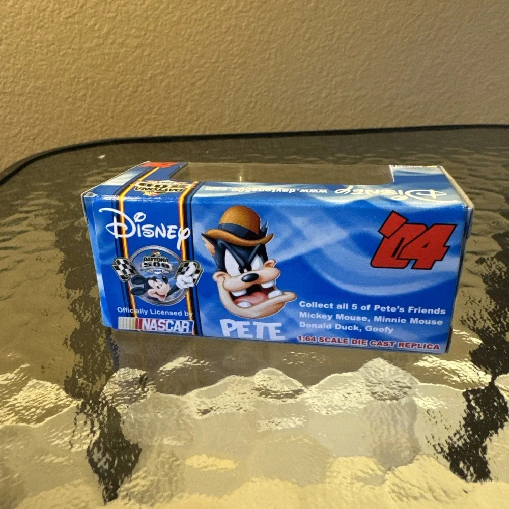 2004 Disney Daytona 500 Pete Promo 1:64 Car Daytona International Speedway‎